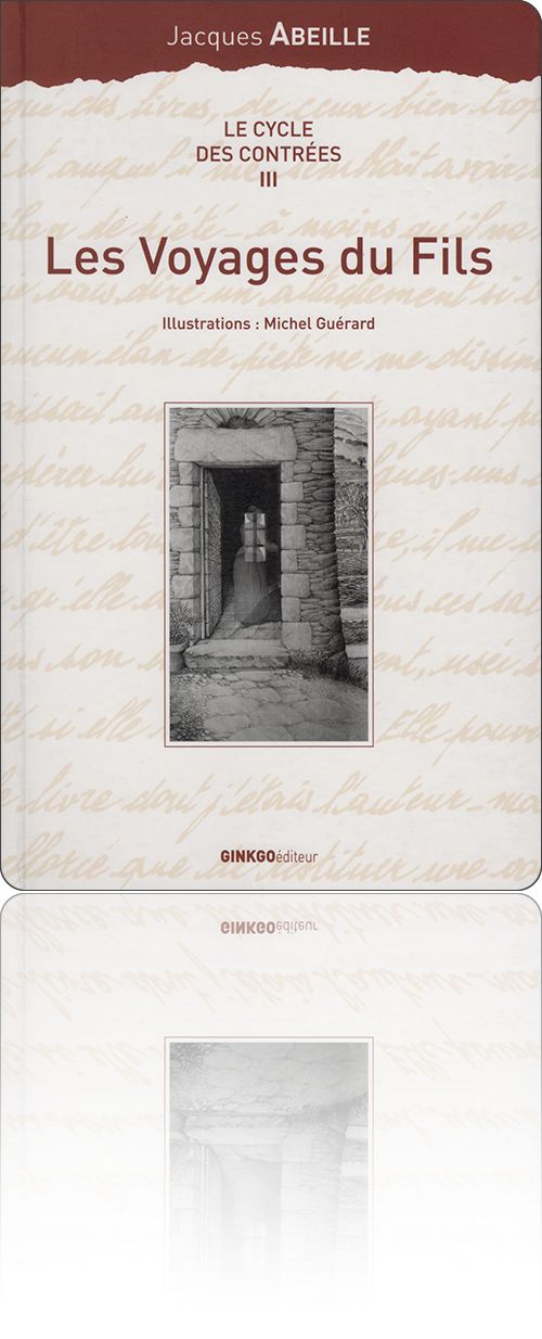 couverture représentant le fantôme d'une femme dans l'entrée d'une maison de pierre, transparente face à la fenêtre du fond