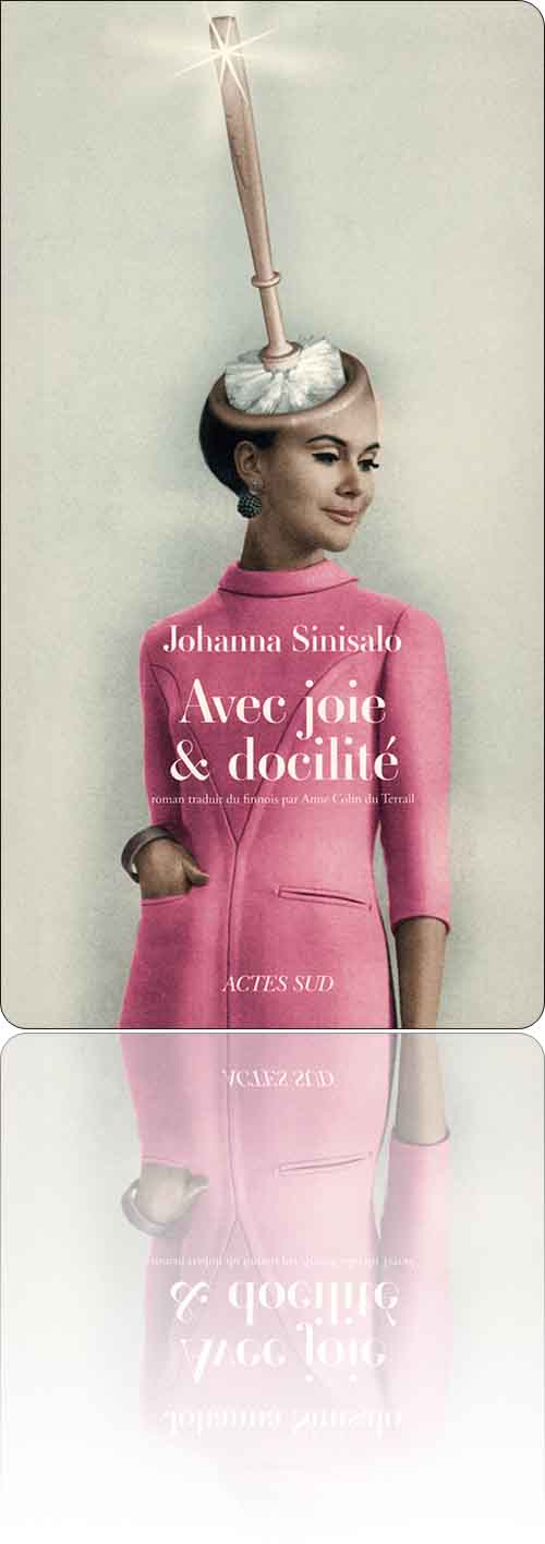 couverture présentant la photographie d'une jeune femme en tailleur rose dont le cerveau a bien été nettoyé à la brosse de toilettes (au balai à chiottes)