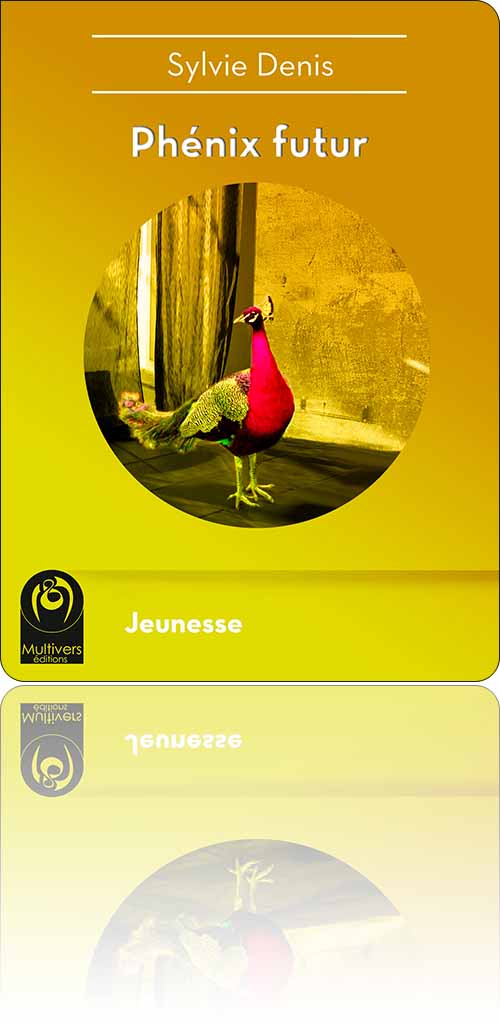 couverture présentant la photographie au pied d'un mur d'un paon qui ne se pavane en rien et ne renaît point de ses cendres