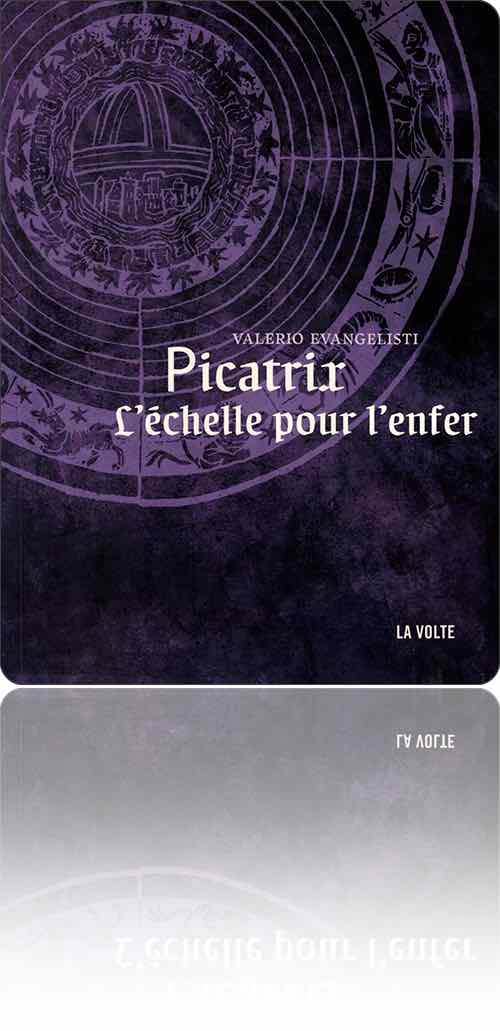 couverture uniformément violette représentant quelques signes cabalistiques