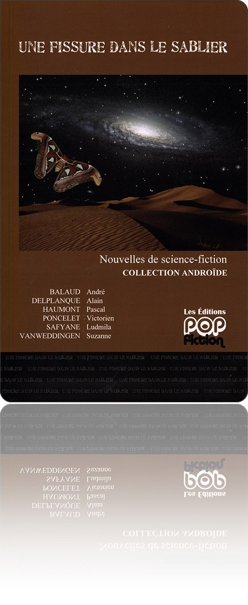 couverture représentant un papillon qui survole un désert de dunes, une galaxie spirale très proche éclairant le ciel nocturne