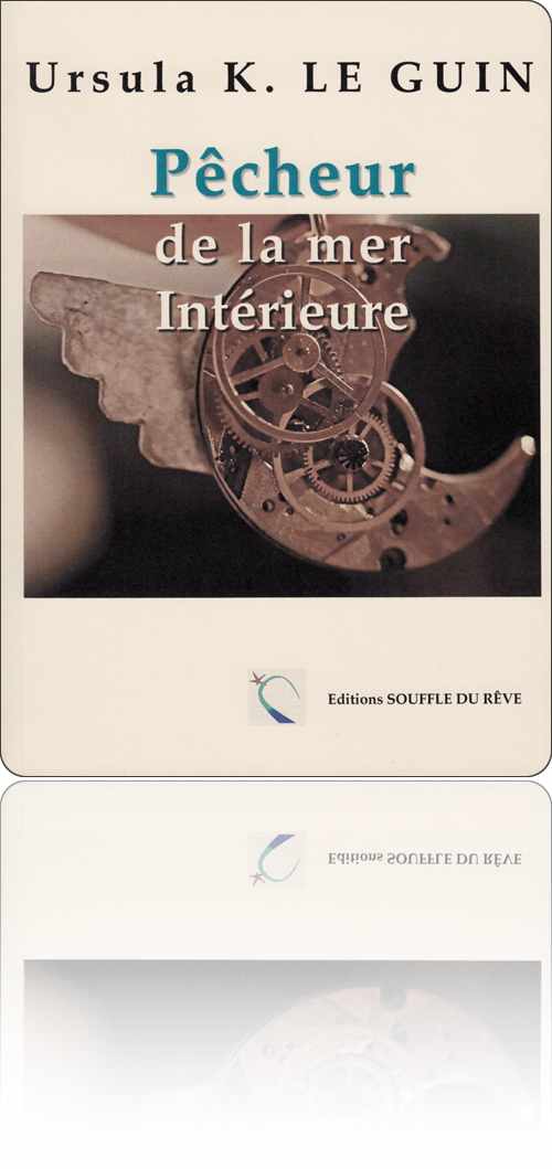 couverture présentant la photographie d'un pendentif en forme de mécanisme d'horlogerie