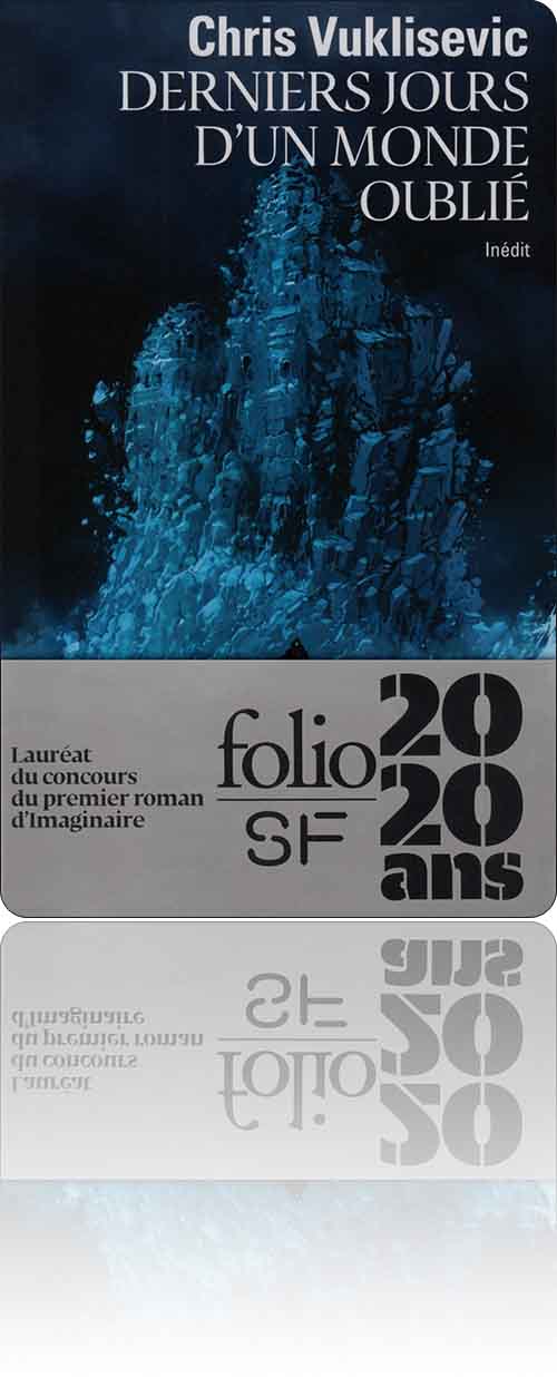 couverture dans les tons émeraude représentant un personnage en manteau noir face à la mer au pied d'un rocher battu par les vagues