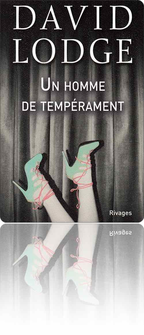 couverture présentant la photographie des pieds en talons d'une femme hardiment renversée par H.G. Wells