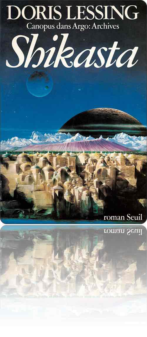 couverture représentant une ville toute en dômes sur une planète aux nombreux satellites